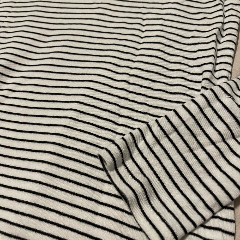 GAP Black and White Striped Long Sleeve Women’s Top Size S - Picture 2 of 4